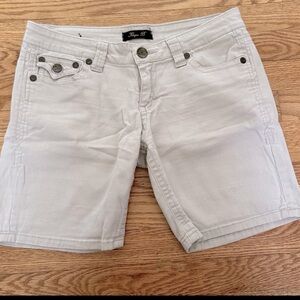 Women’s khaki shorts